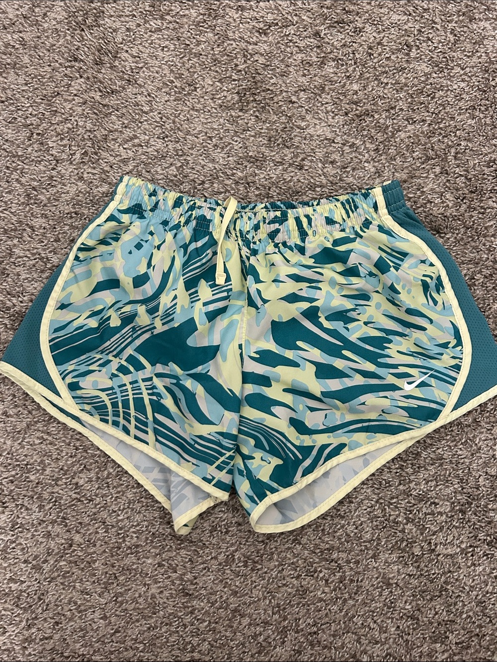 Nike Teal & Light Yellow Printed Girls' Athletic Shorts